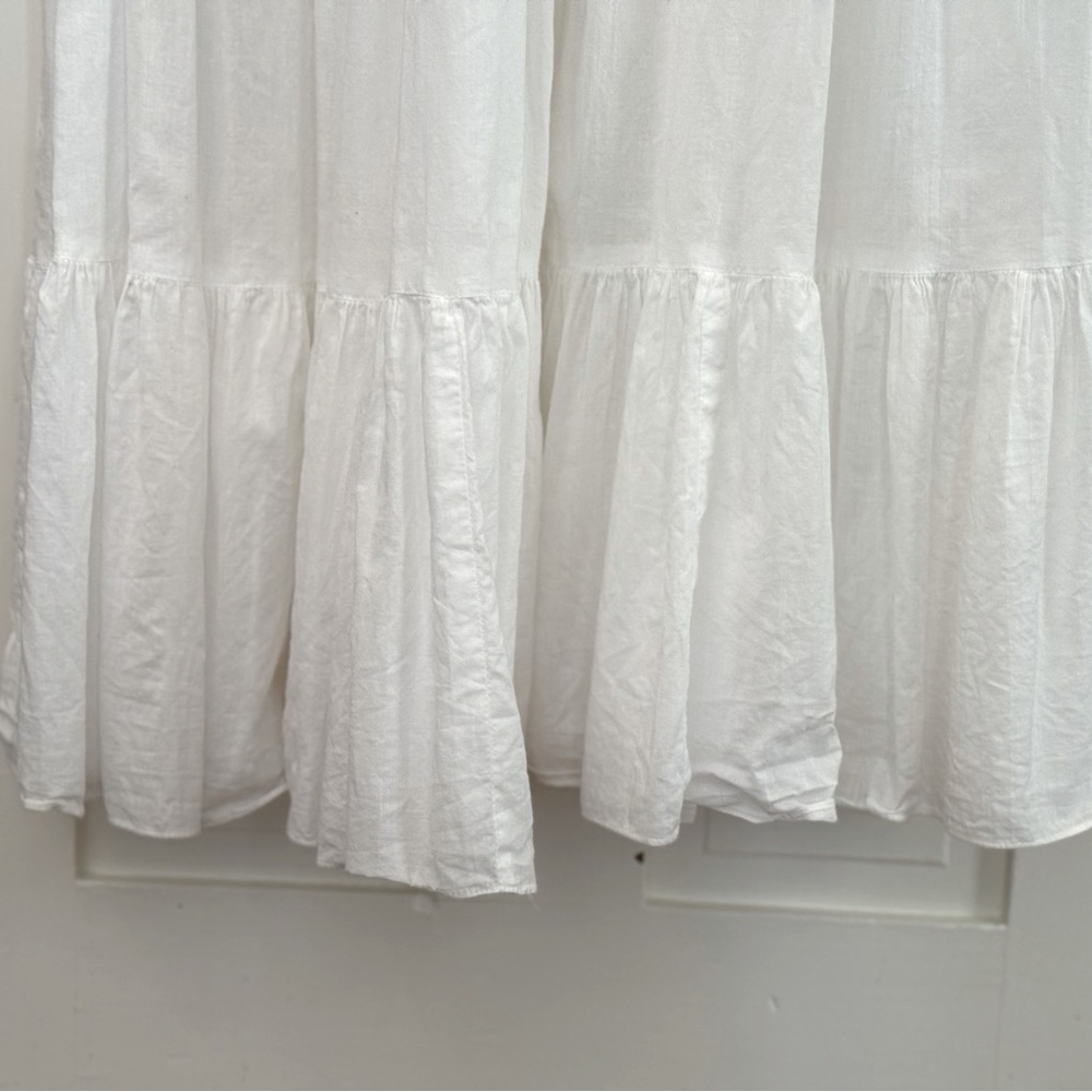 Gorgeous Vintage looking Eileen West White Cotton Maxi Dress w/ Ruffles - Picture 2 of 6